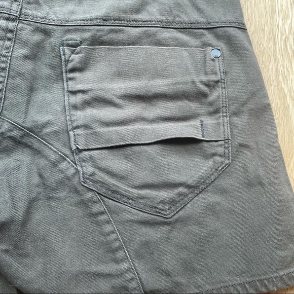 G-STAR ARMY  GREEN SHORTS - 25 - Picture 11 of 16